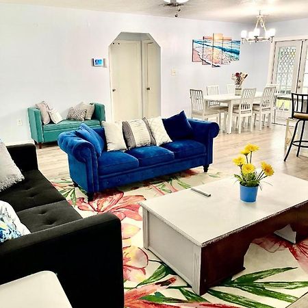 A Cozy Space Coast Retreat Titusville Exteriör bild